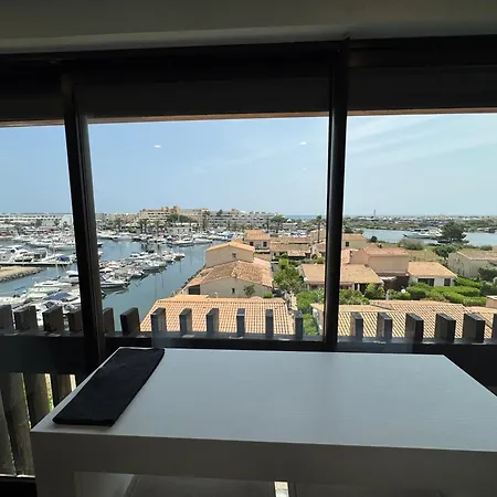 Résidence Port Venus -au Village Naturiste -avec Vue Sur Le Port Et La Appartement *