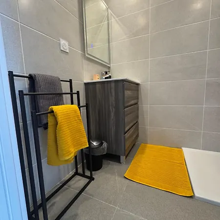 Appartement Résidence Port Venus -au Village Naturiste -avec Vue Sur Le Port Et La *